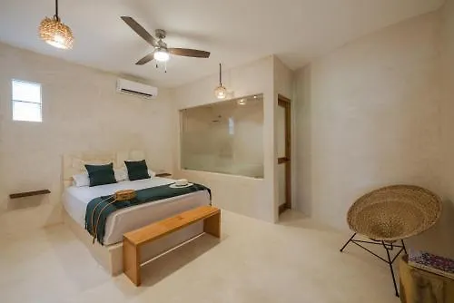 Hotel Koos 3*