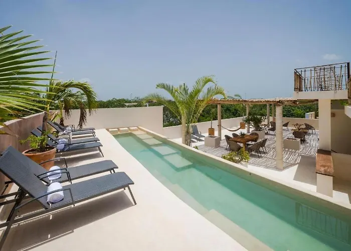 Koos Hotel 3*